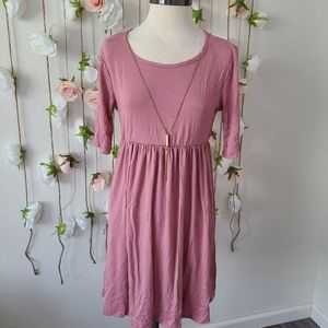 Mauve mid-sleeve dress